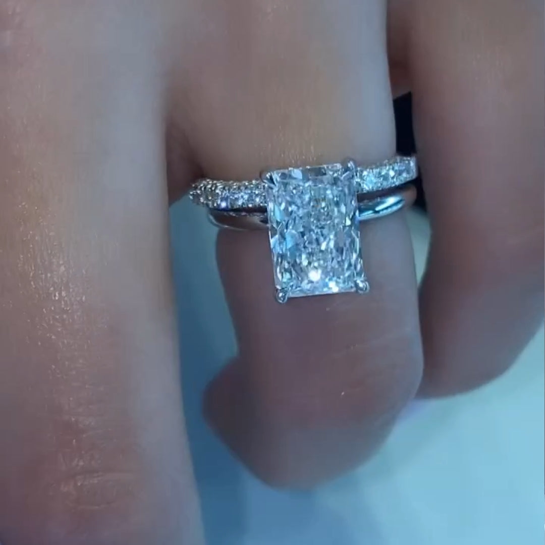 Gorgeou Radiant Cut 5.0ct Solitaire Ring Set In Sterling Silver