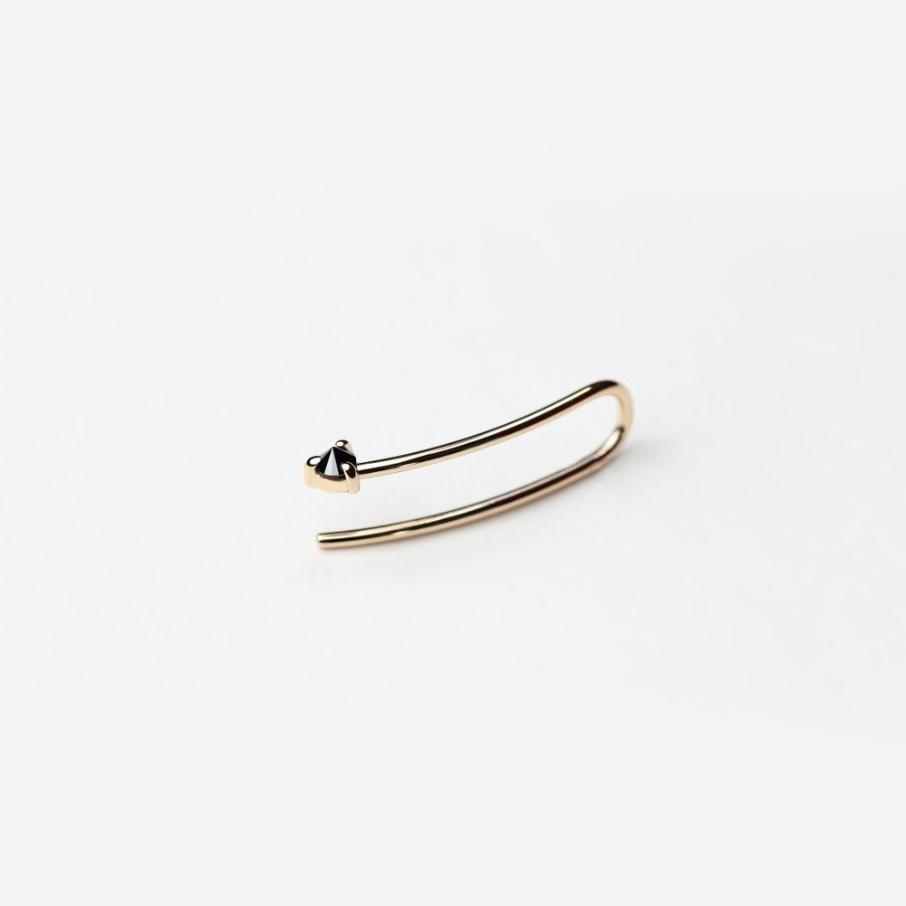 REVERSE BLACK DIAMOND LINE EARRING