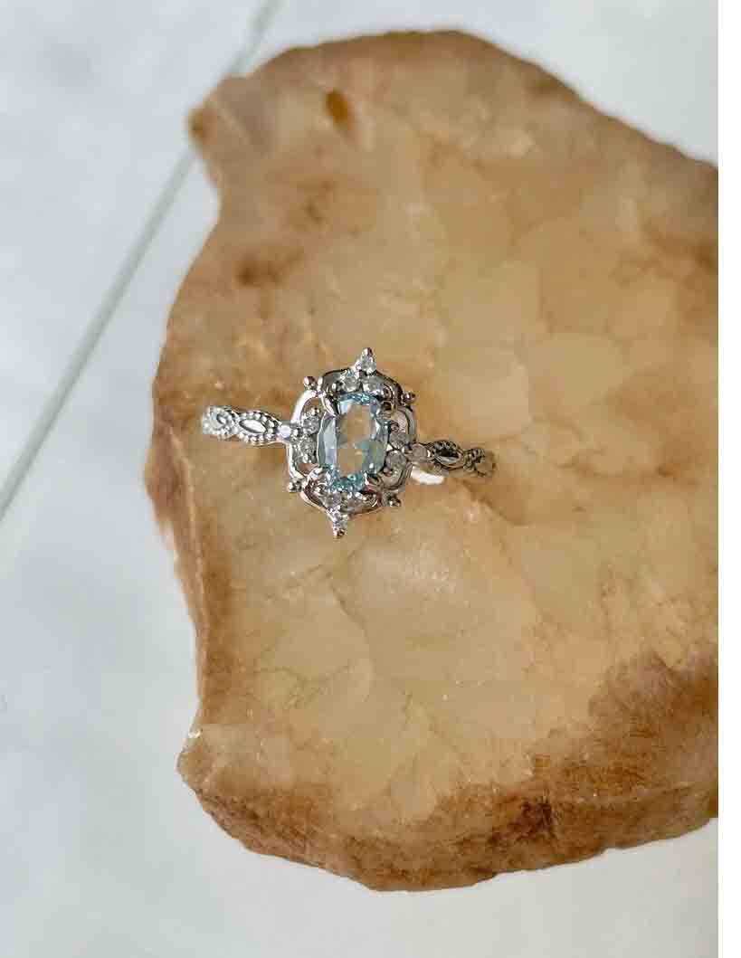 Natural Oval Aquamarine Ring with Moissanite in 925 Silver: 925 Sterling Silver / 7