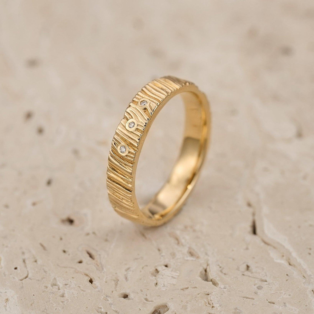 Orion's Grain | Wood Texture Diamond Band