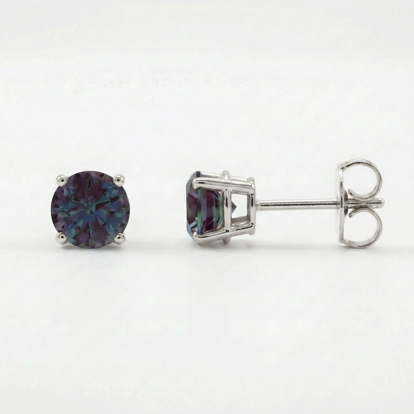 The Everyday Stud | Lab-Grown Alexandrite