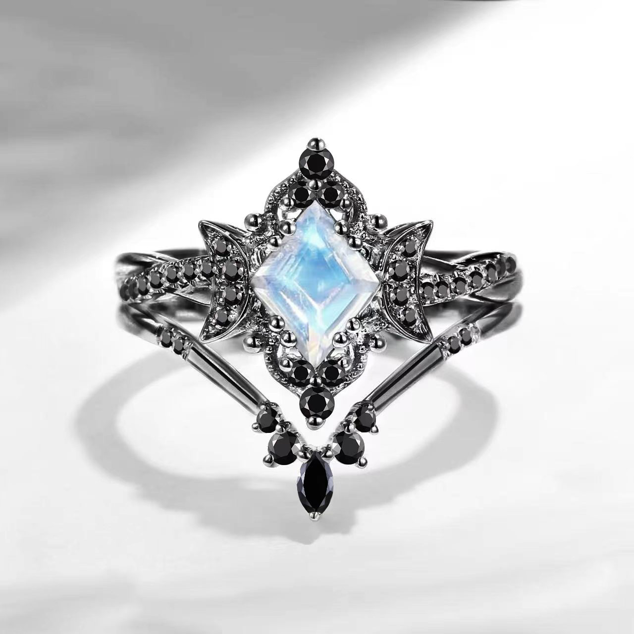 Custom ring for Elisa