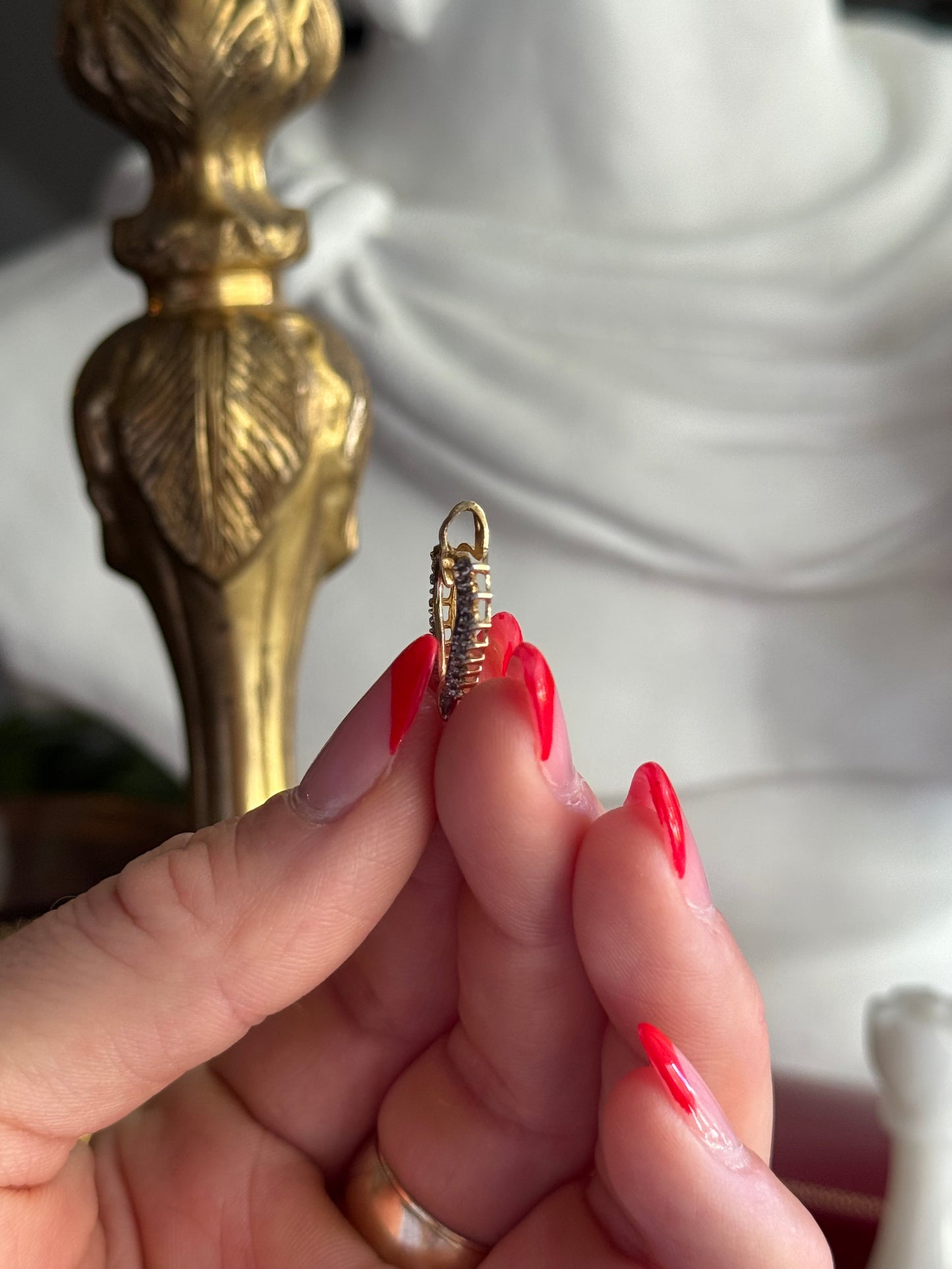 Vintage 14k Yellow Gold & Diamond Heart Pendant