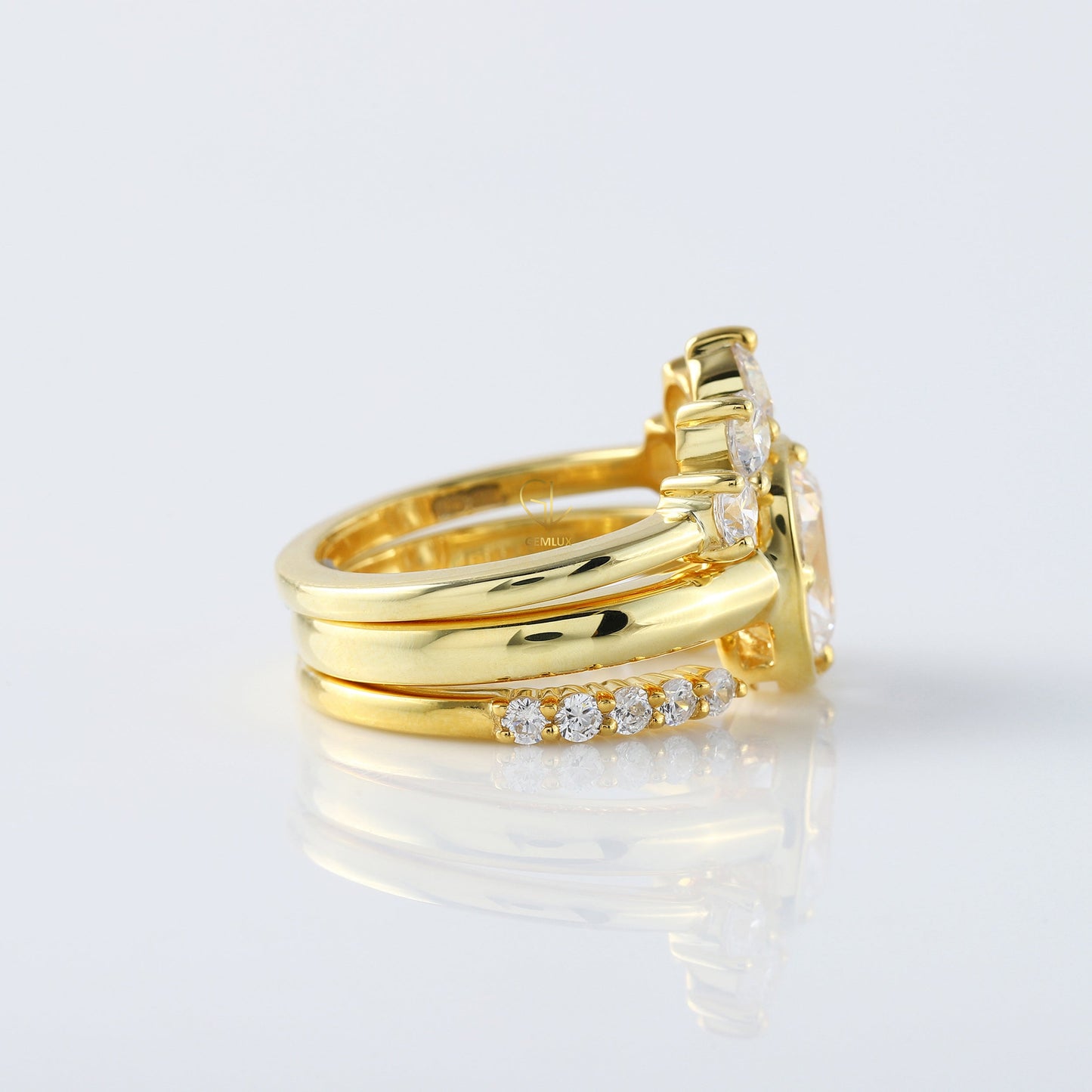 2 ct Elongated Cushion Moissanite Diamond Trio Ring Set - Yellow Gold