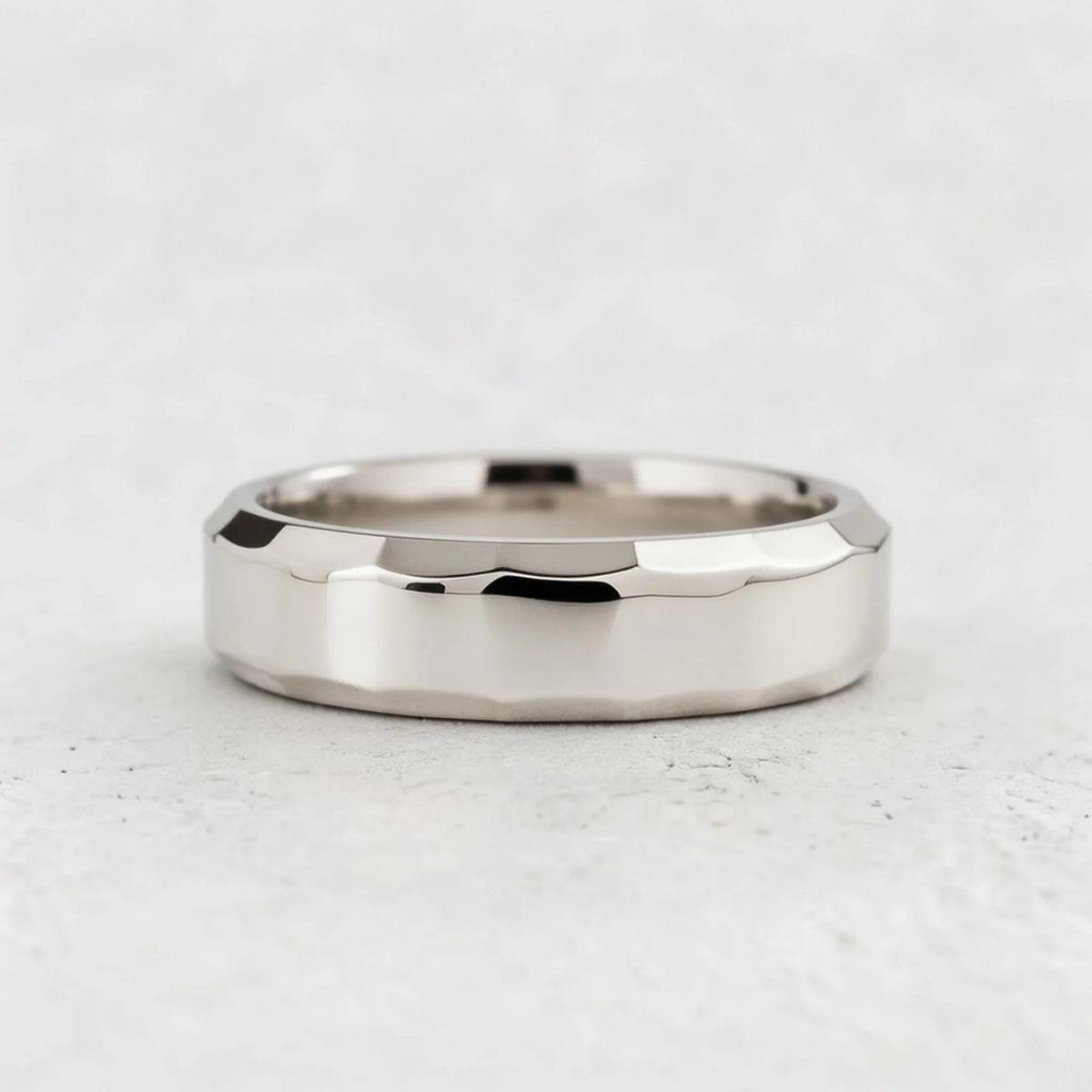 Ribbed Edge | Polished Men’s Wedding Band