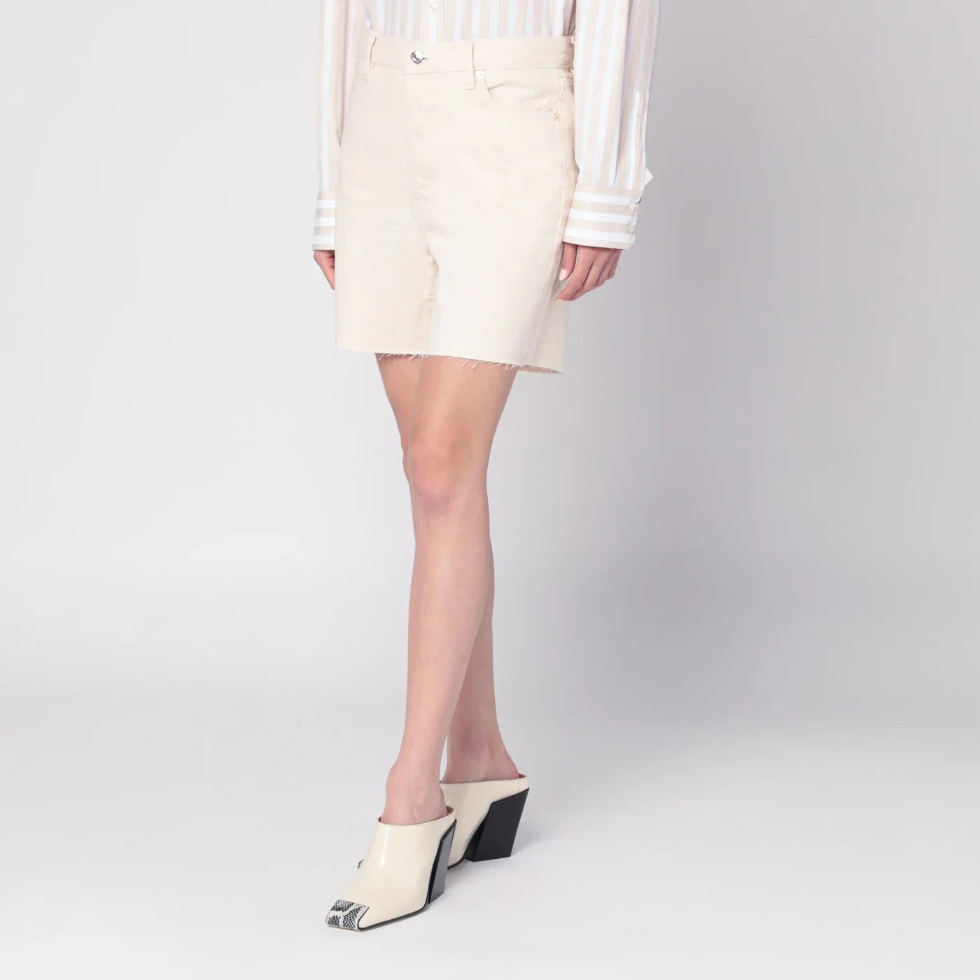 Frame - Butter-coloured denim bermuda shorts