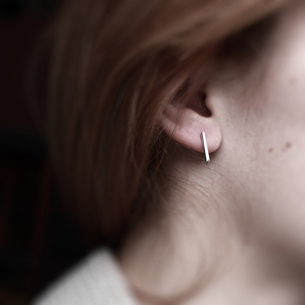 LINE EARRINGS