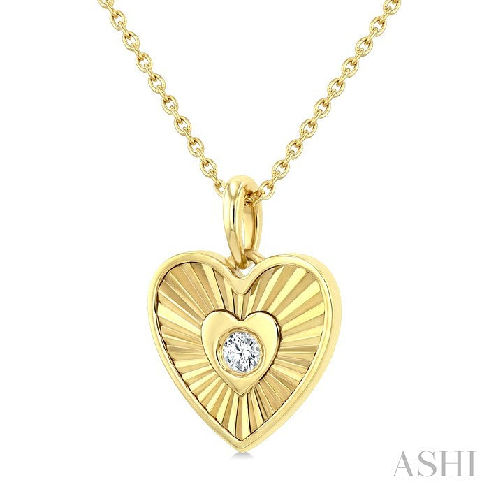 Heart Shape Fluted Diamond Fashion Pendant