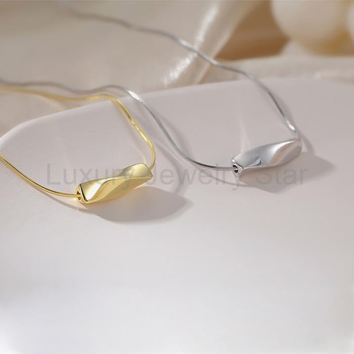 Simple geometric necklace - image 5