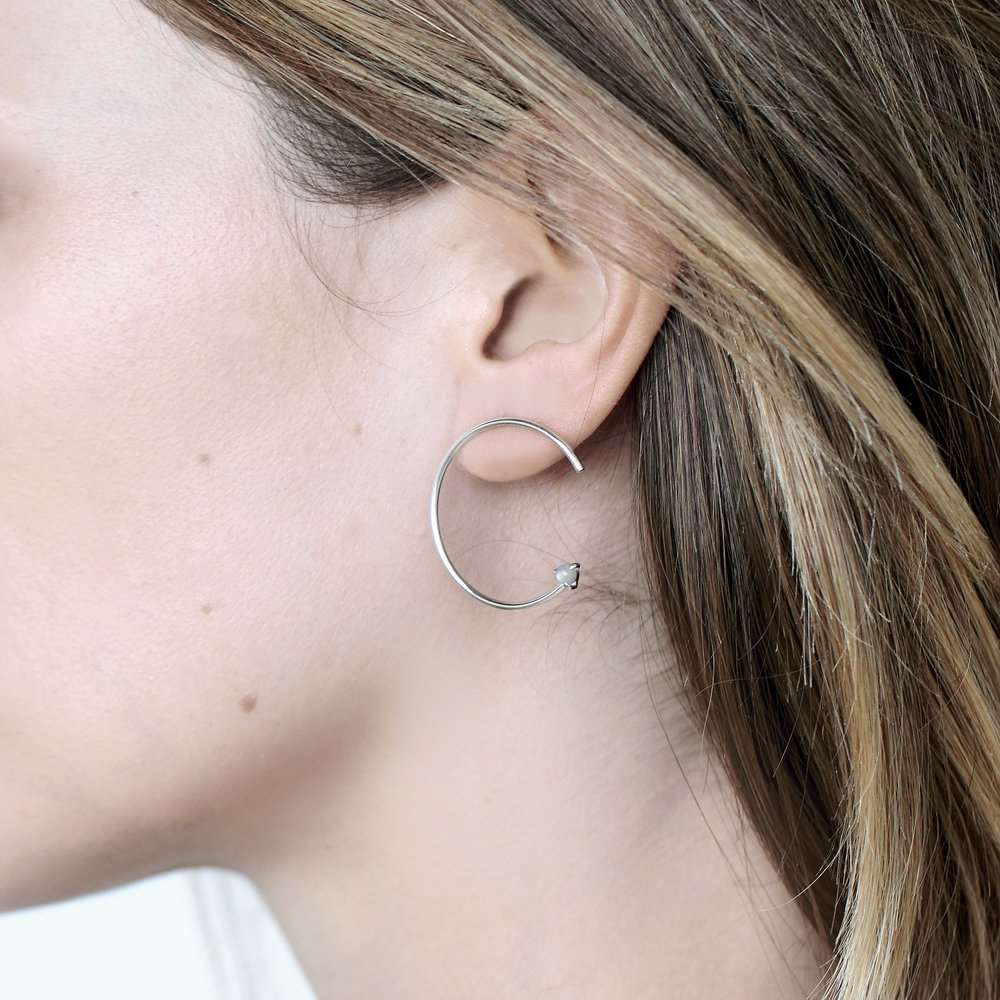 CIRCLE MOONSTONE SILVER EARRING