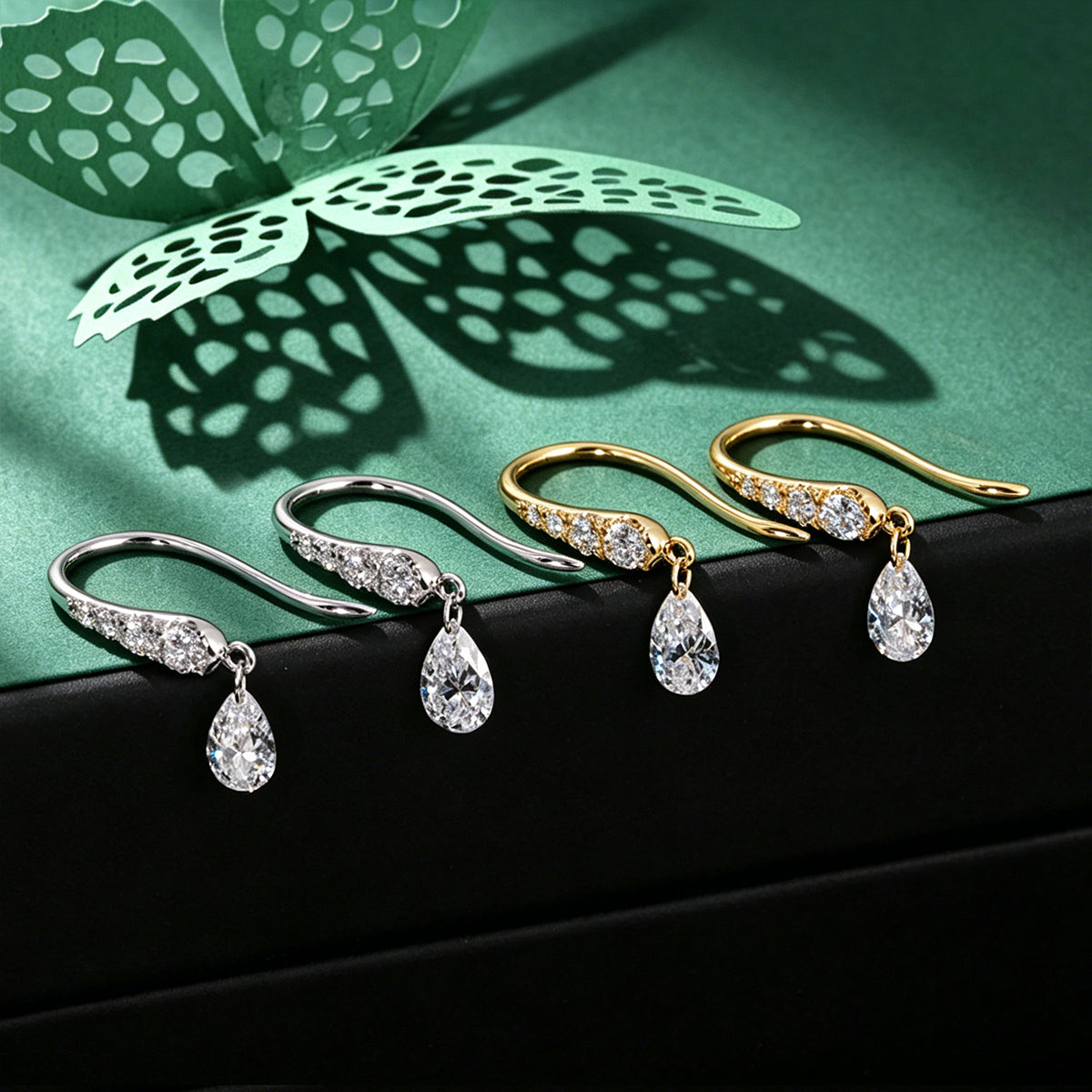 Pear Lab grown Diamonds Earrings Set