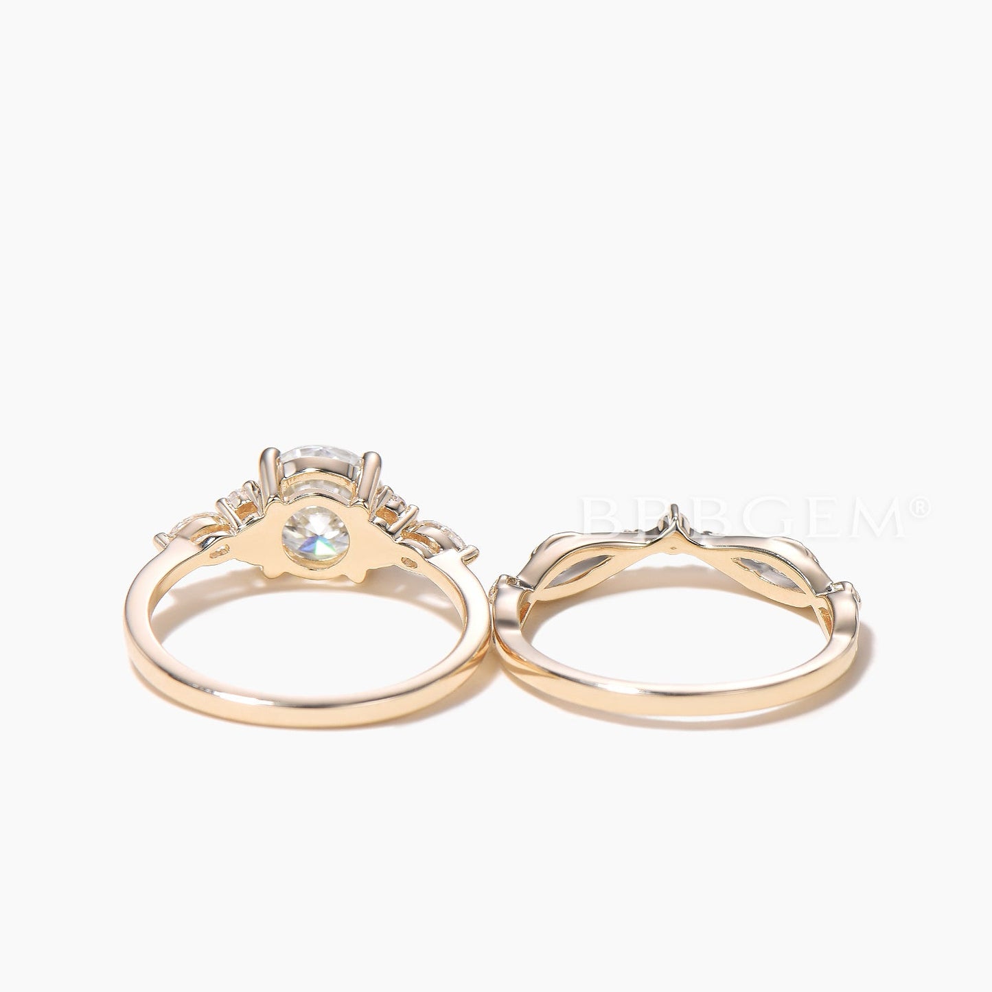 Round Cut IGI Certificate Lab Grown Diamond Ring Set Diamond Twisted Band