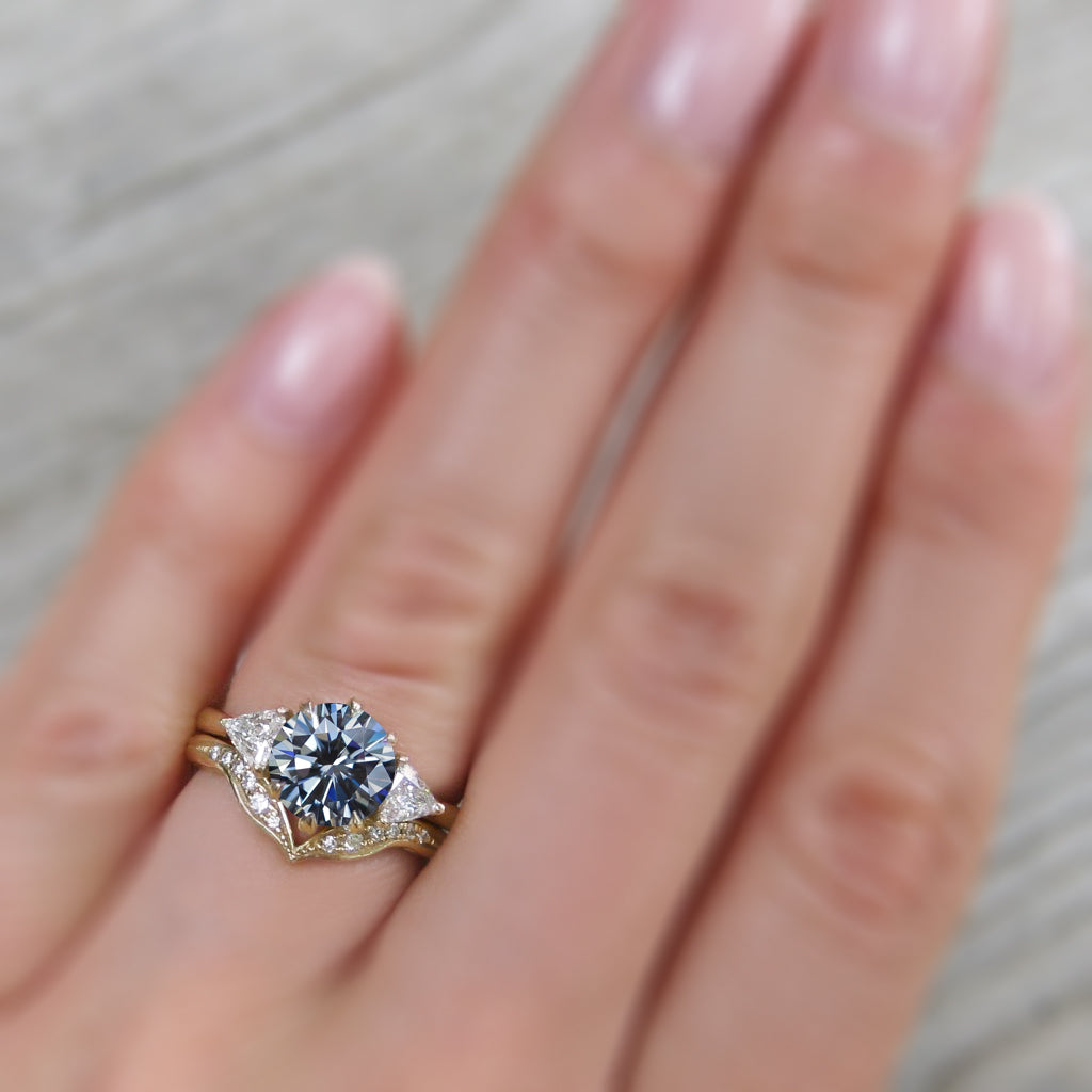 ・MAGNOLIA・Iconic™ Grey Moissanite Center, Trillion Diamonds (1.92ctw)