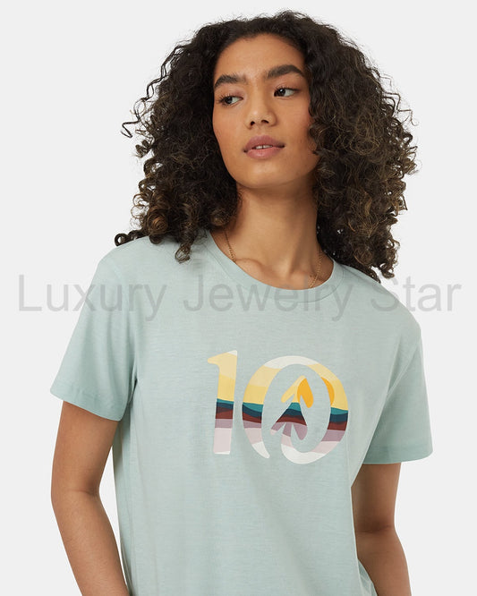 Women's Artist Series Oasis Ten T-Shirt - image 2