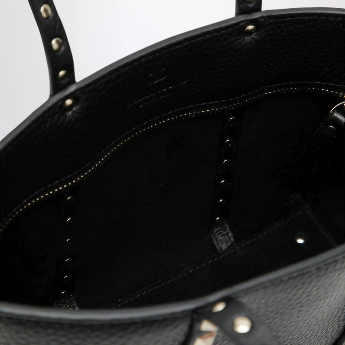 Valentino Garavani - Black Rockstud bag in grained calfskin