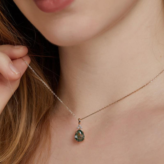 8x10MM Pear Shaped Moss Agate Pendant Necklace-Rosa