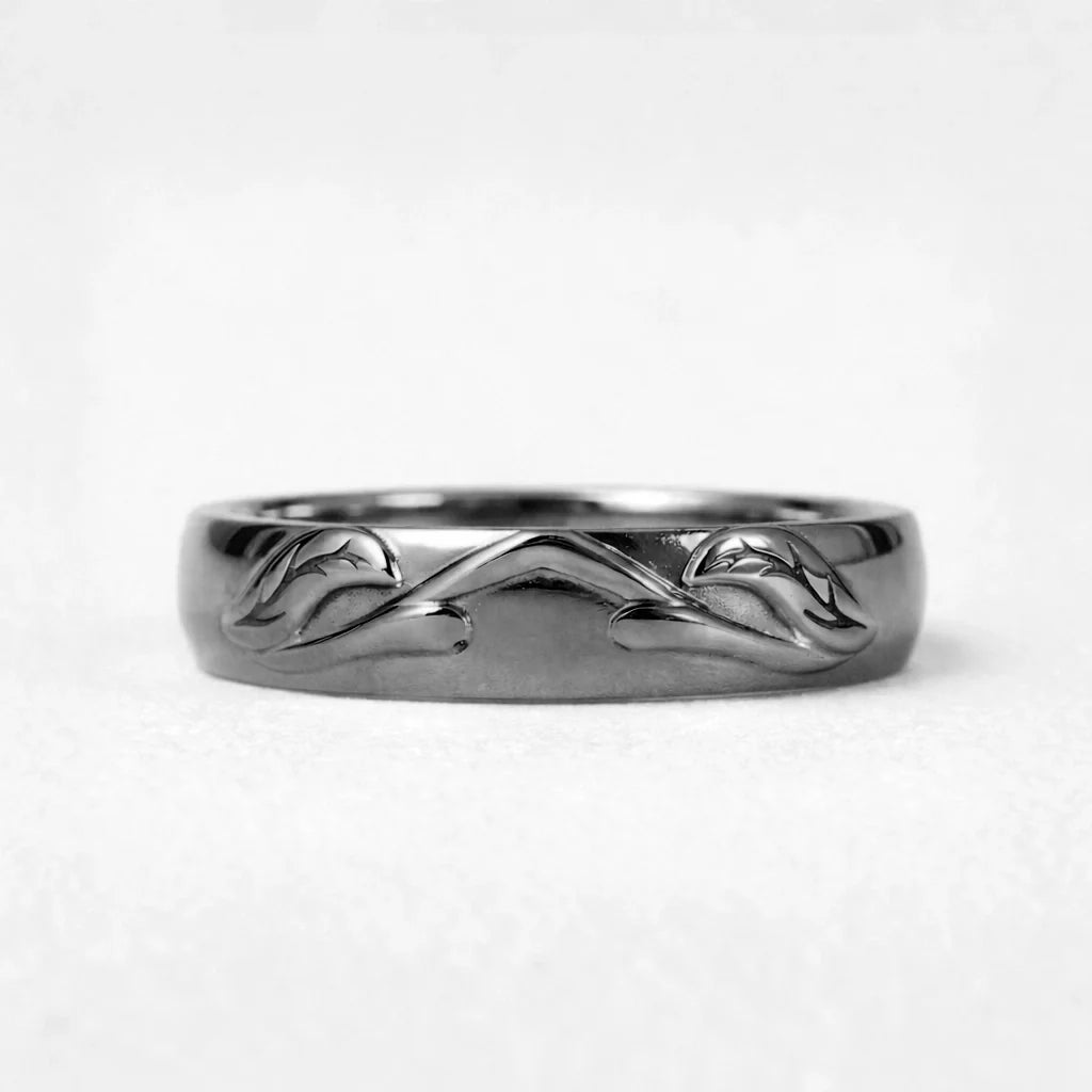 Ivy’s Spark | Diamond Leaf Wedding Band