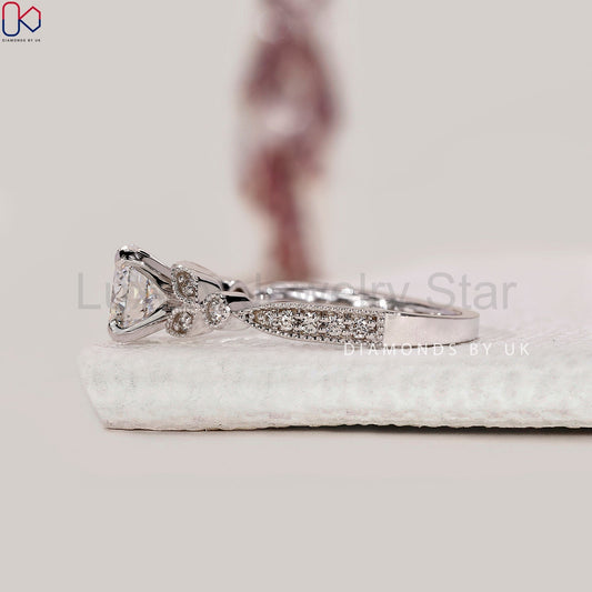 Vintage Round Diamond Ring In White Gold - image 2