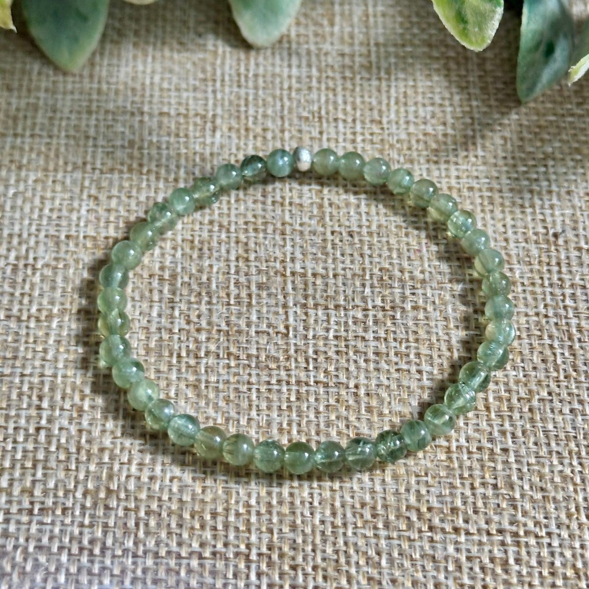 Green Apatite Tiny - image 3