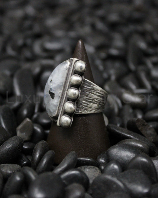 Dotted Moonstone Ring size 7.75 - image 2