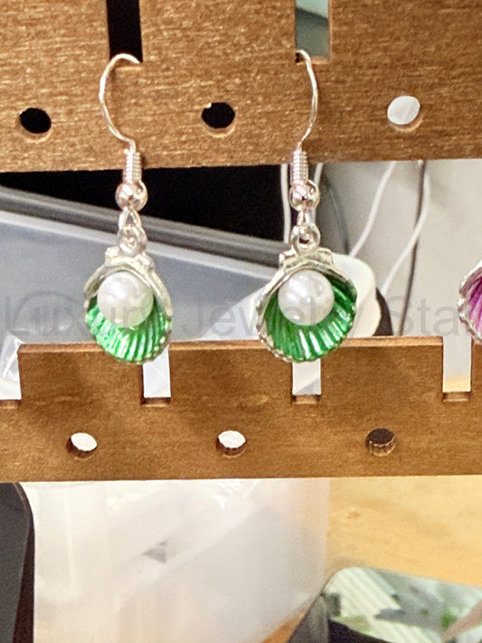 Sea Shell and Pearl Earrings - image 2