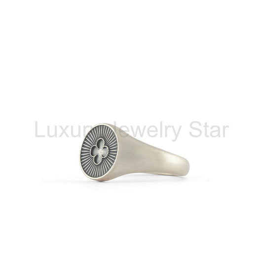 Silver Clover Ring - image 2