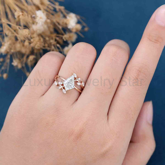 1.0CT~5.0CT Kite cut Cluster Lab Grown Diamond Engagement Ring - image 2