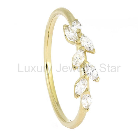 Unique Yellow Gold Wedding Band with Diamond Leaf Pattern - image 2