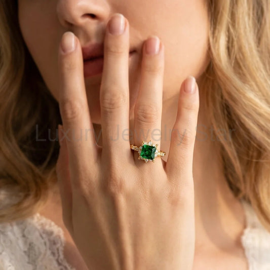 Aurora‘s Arbor | Princess Cut Green Sapphire Engagement Ring