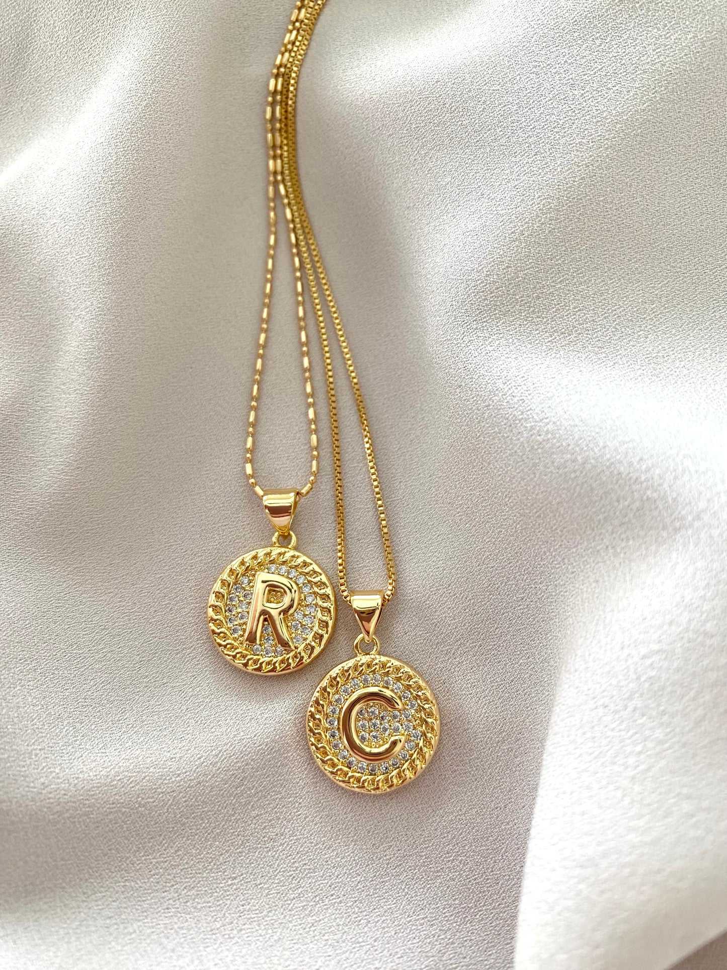 Gold Filled Letter Necklace Micro Pave Initial Pendant Coin Charm Minimalist CZ Letter Pendant Christmas Gift Paperclip Box Figaro Chain