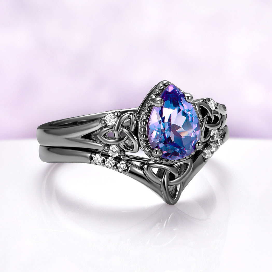 Celtic Knot Alexandrite Ring Set in Black Ruthenium