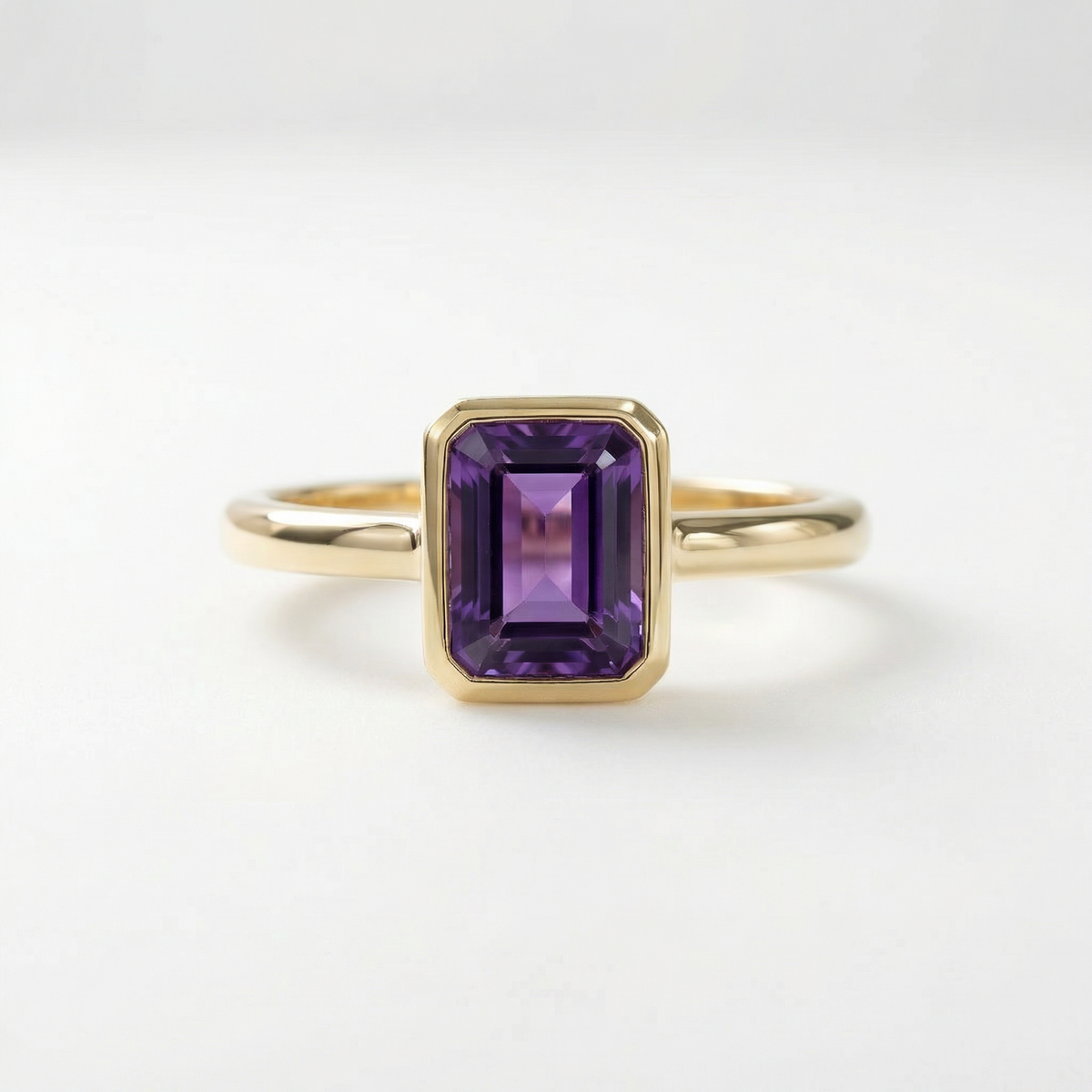 The Classic Bezel Ring | Amethyst