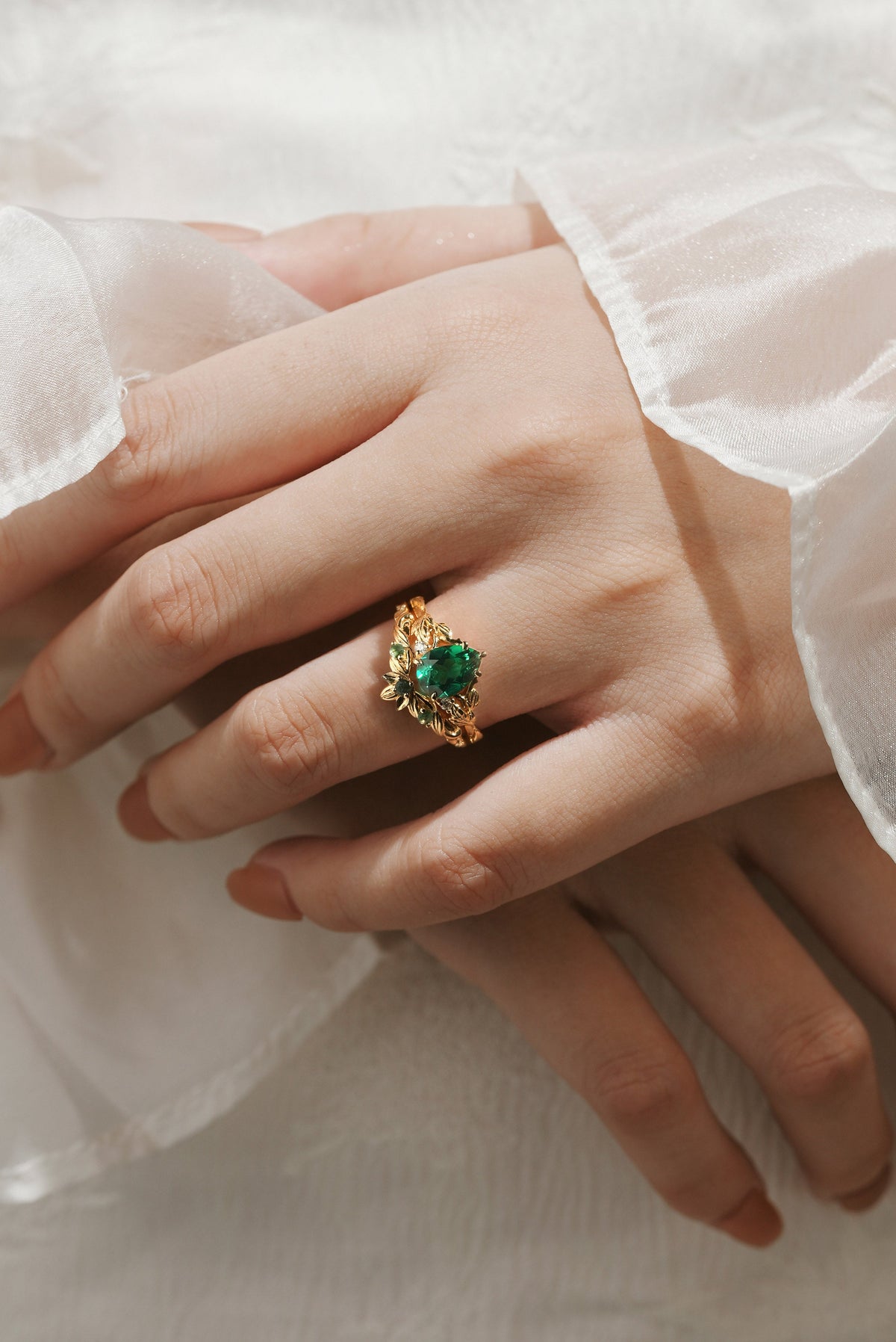 Pear Cut Lab Created Emerald Leaf Bridal Sets 2pcs