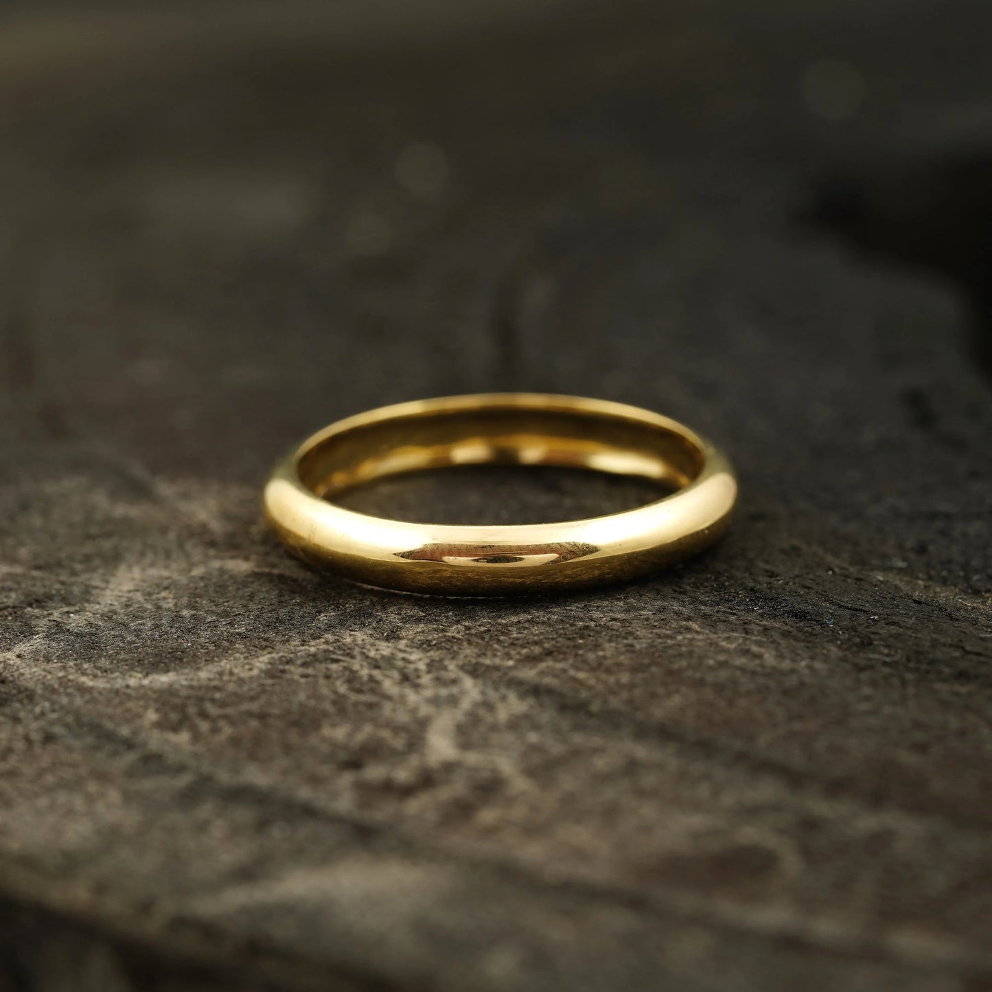2mm Solid Gold Womens Wedding Band