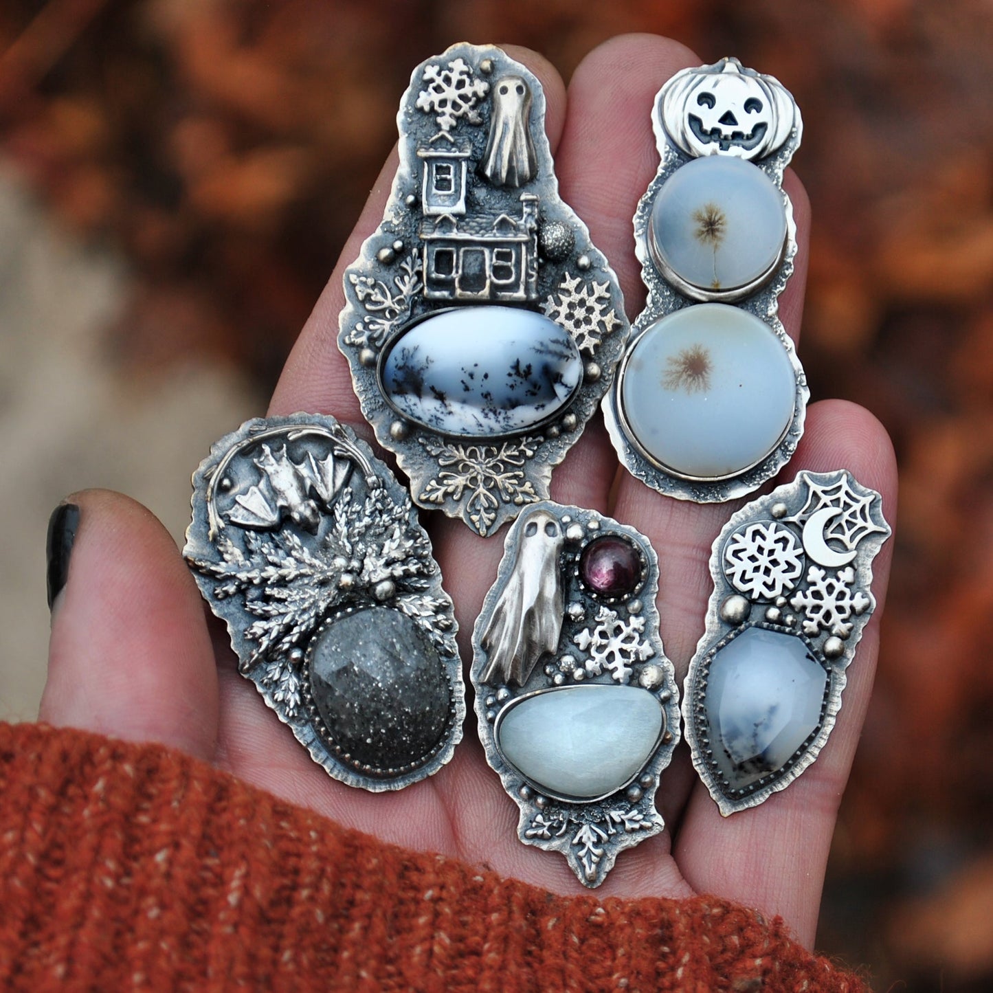 Made to your size ring or pendant - Haunted House