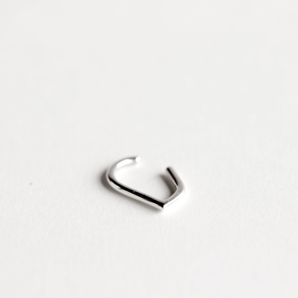 THORN EAR CUFF