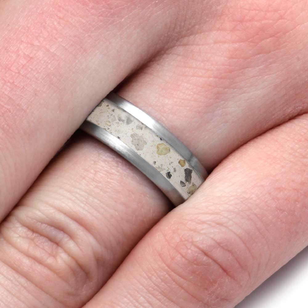 White Enamel Memorial Ring in Titanium