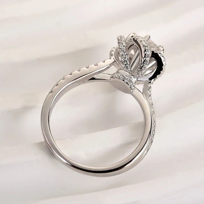 Solarii Moissanite 1.0 ct Round Cut Twist Flower Design Engagement Ring