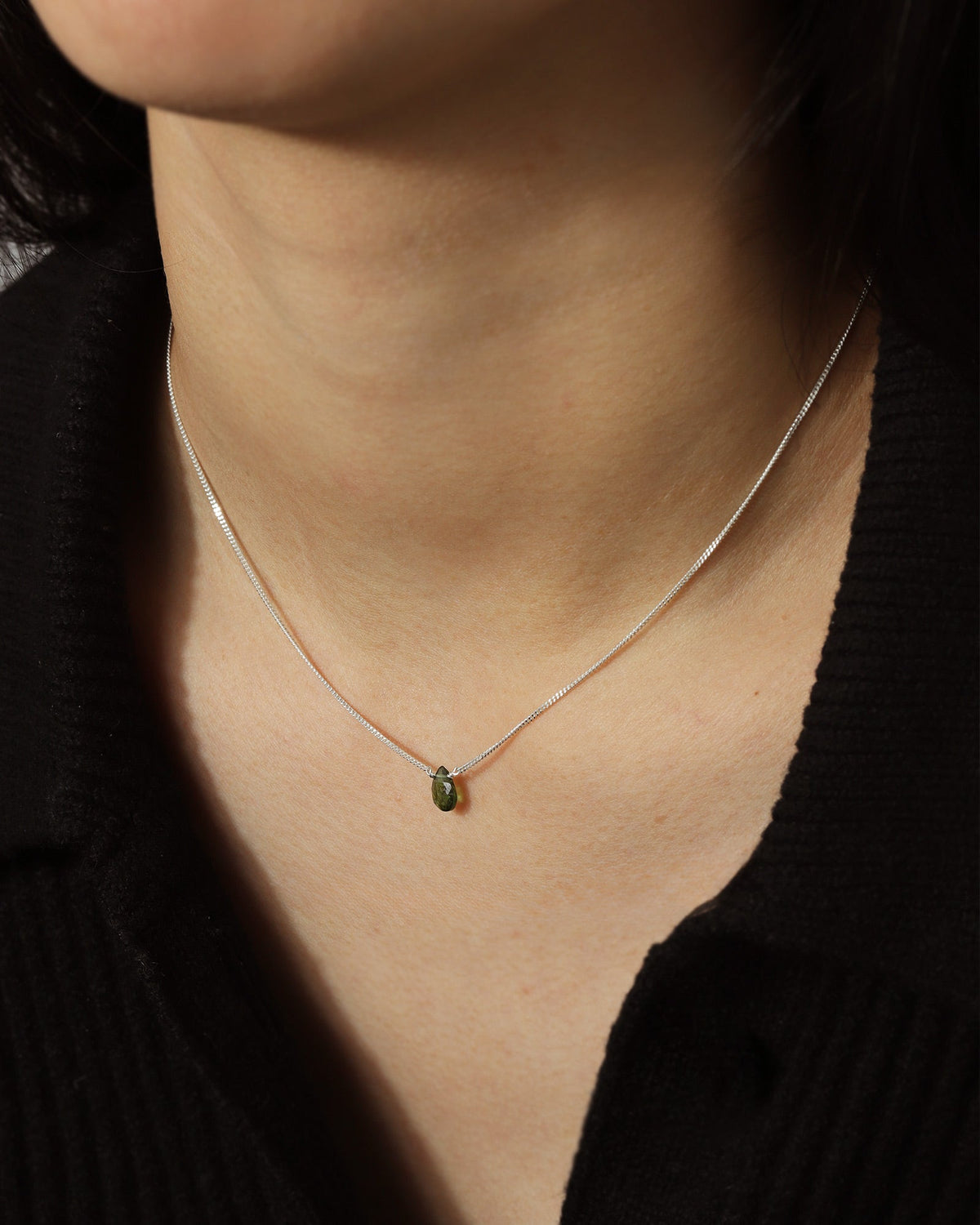 Green Tourmaline Pear Curb Chain Necklace | 6mm