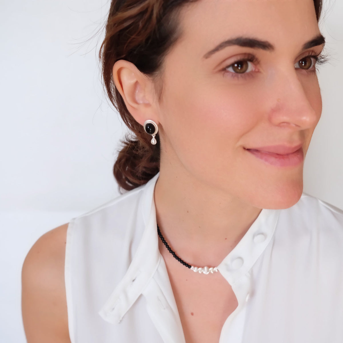Silver Oval Onyx Studs