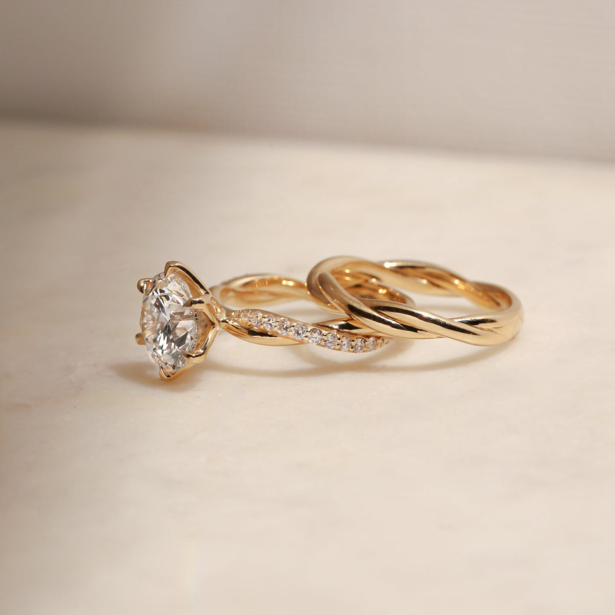 3.25 Carat Lab Grown Diamond Round Shifting Helix Ring