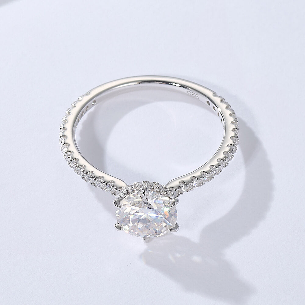 Elegant Moissanite Round Cut 1.2ct Engagement Ring