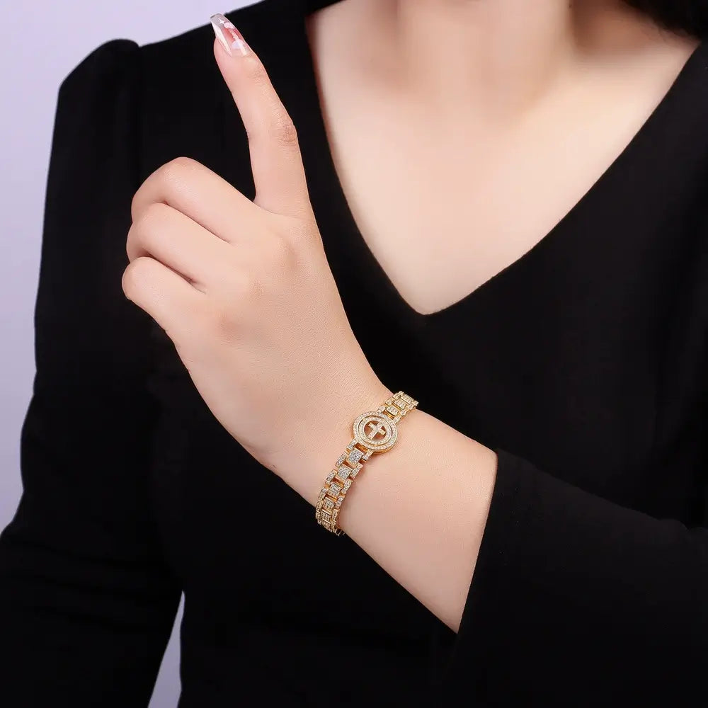 Flashy round cut moissanite bracelet, rhodium plated, 925 sterling silver