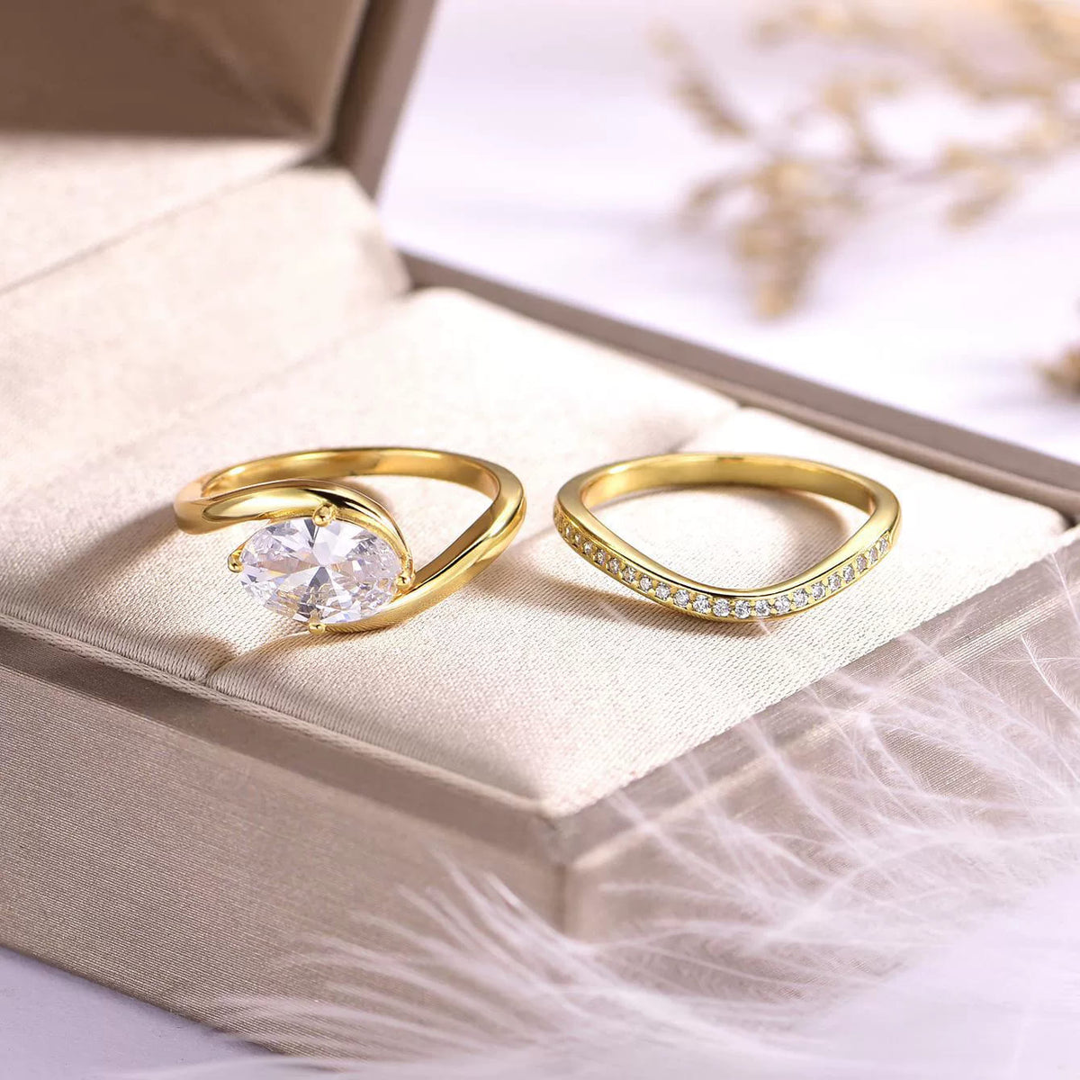 Enchanting Cushion Cut 1.75ct Solitaire Moissanite Ring Sets