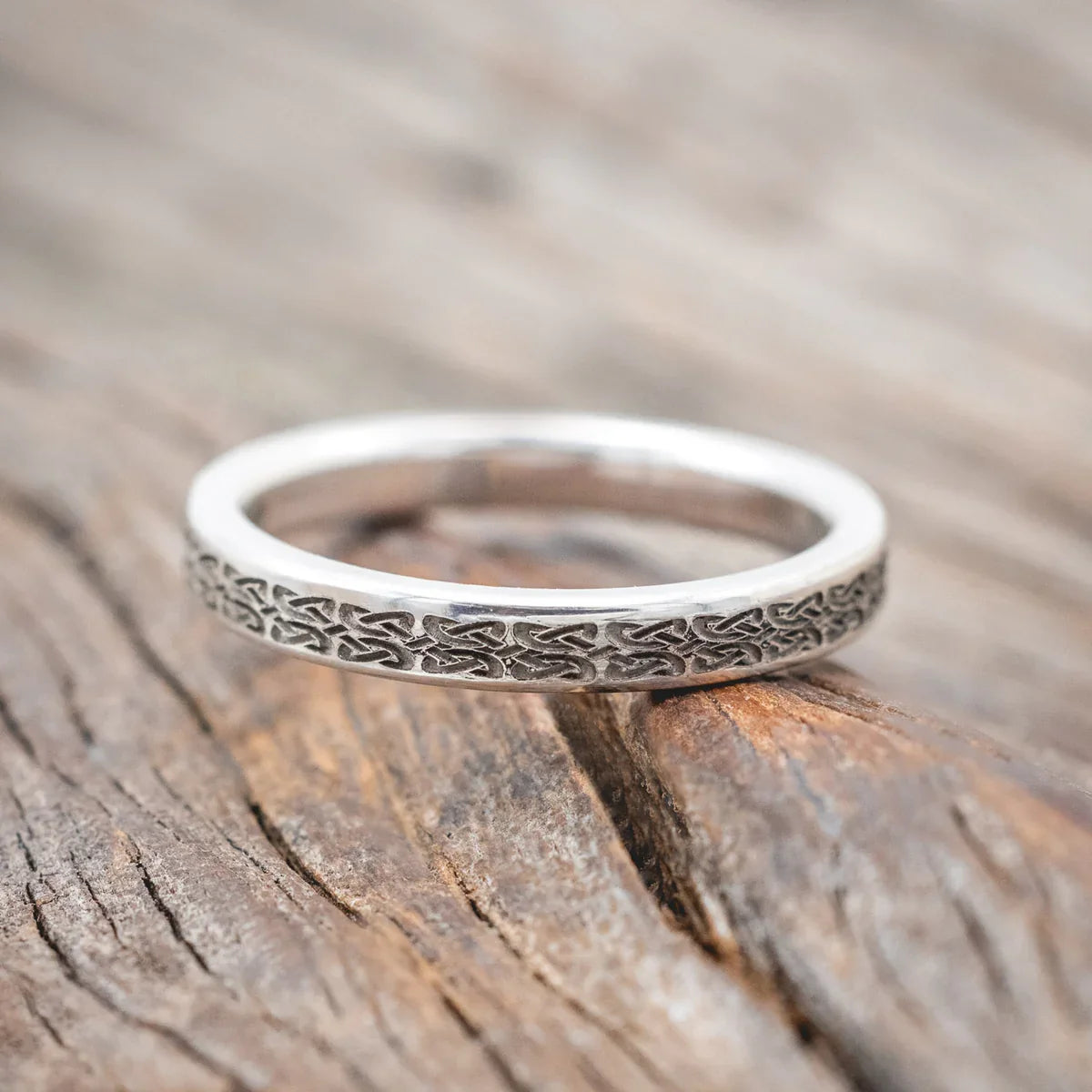Celtic Love Knot Engraved Wedding Band - Silver (3mm) - Size 5 1/2