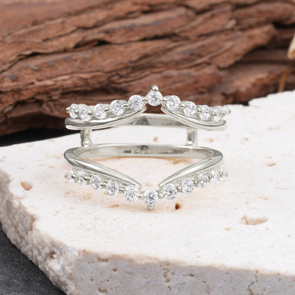 Double Layer Moissanite Curved Wedding Ring