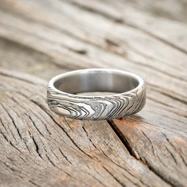 Woodgrain Pattern Wedding Band - Titanium (6mm) - Size 12