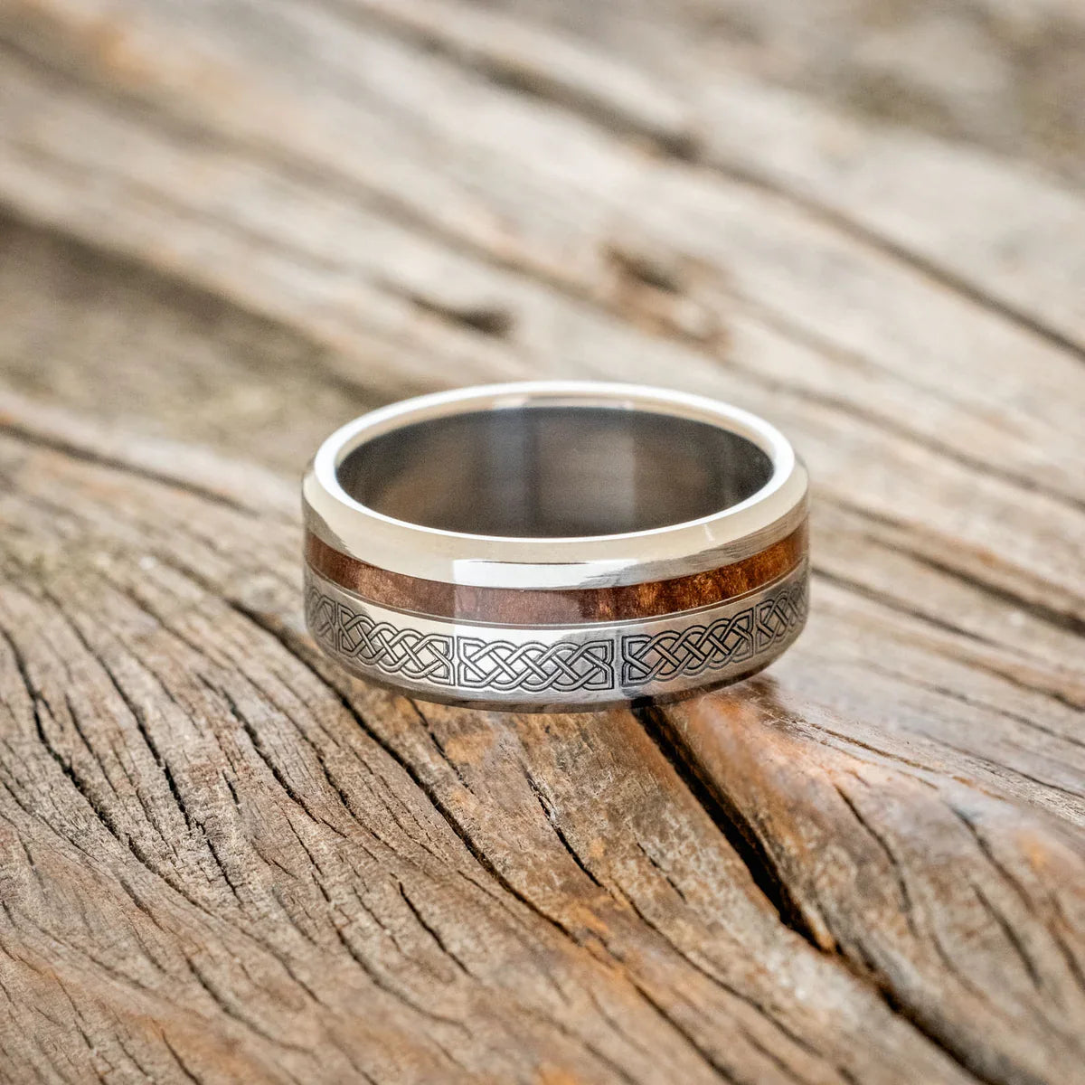 "Vertigo" - Celtic Sailor's Knot Engraved Wedding Ring With Redwood - Titanium (8mm) - Size 10