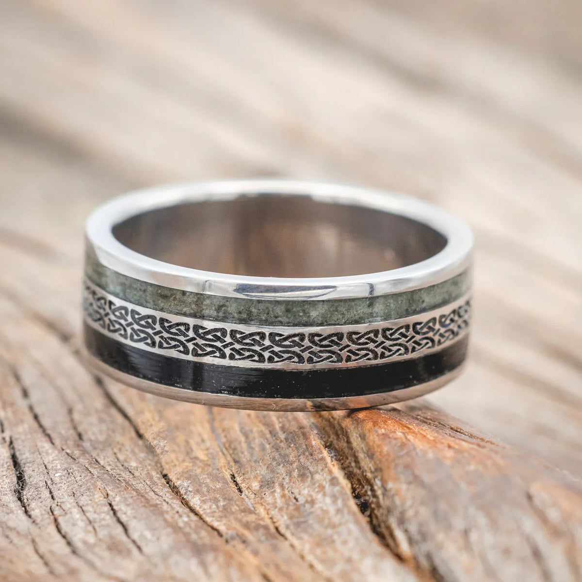 "Ryder" - Celtic Love Knot Engraved Band With Crushed Moss Agate & Jet Stone Inlays - Titanium (8mm) - Size 9 1/2