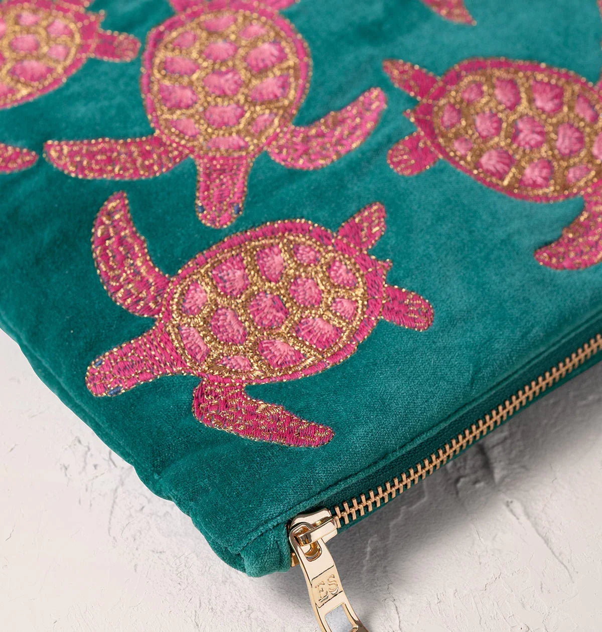 Turtle Conservation Everyday Pouch
